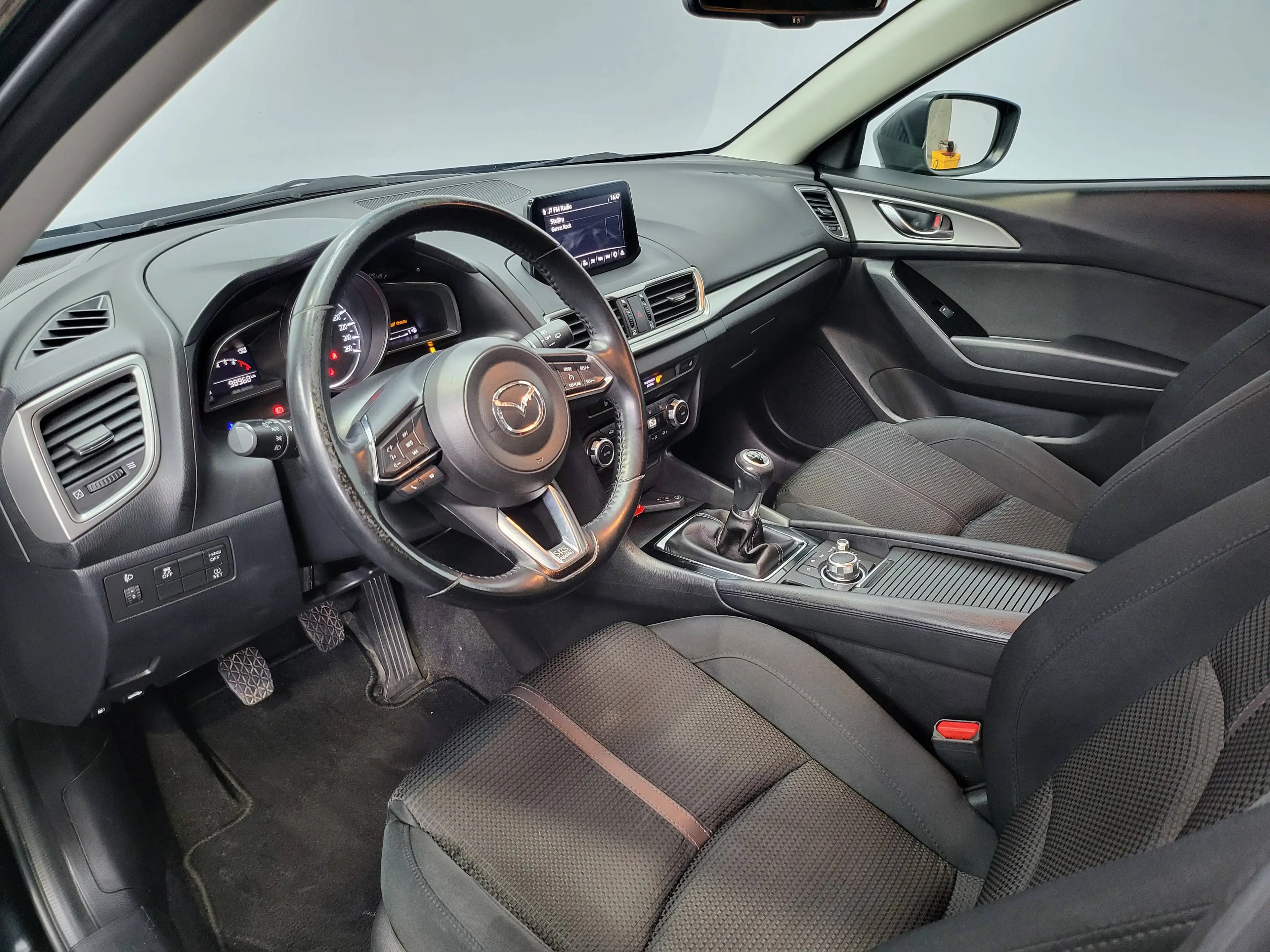 Mazda 3 1.5i | 2018 | 98.968 km | Camera | Airco | Zetelverwarming | Radio | Bluetooth | Navi | Trekhaak | TopDeal — photo 19
