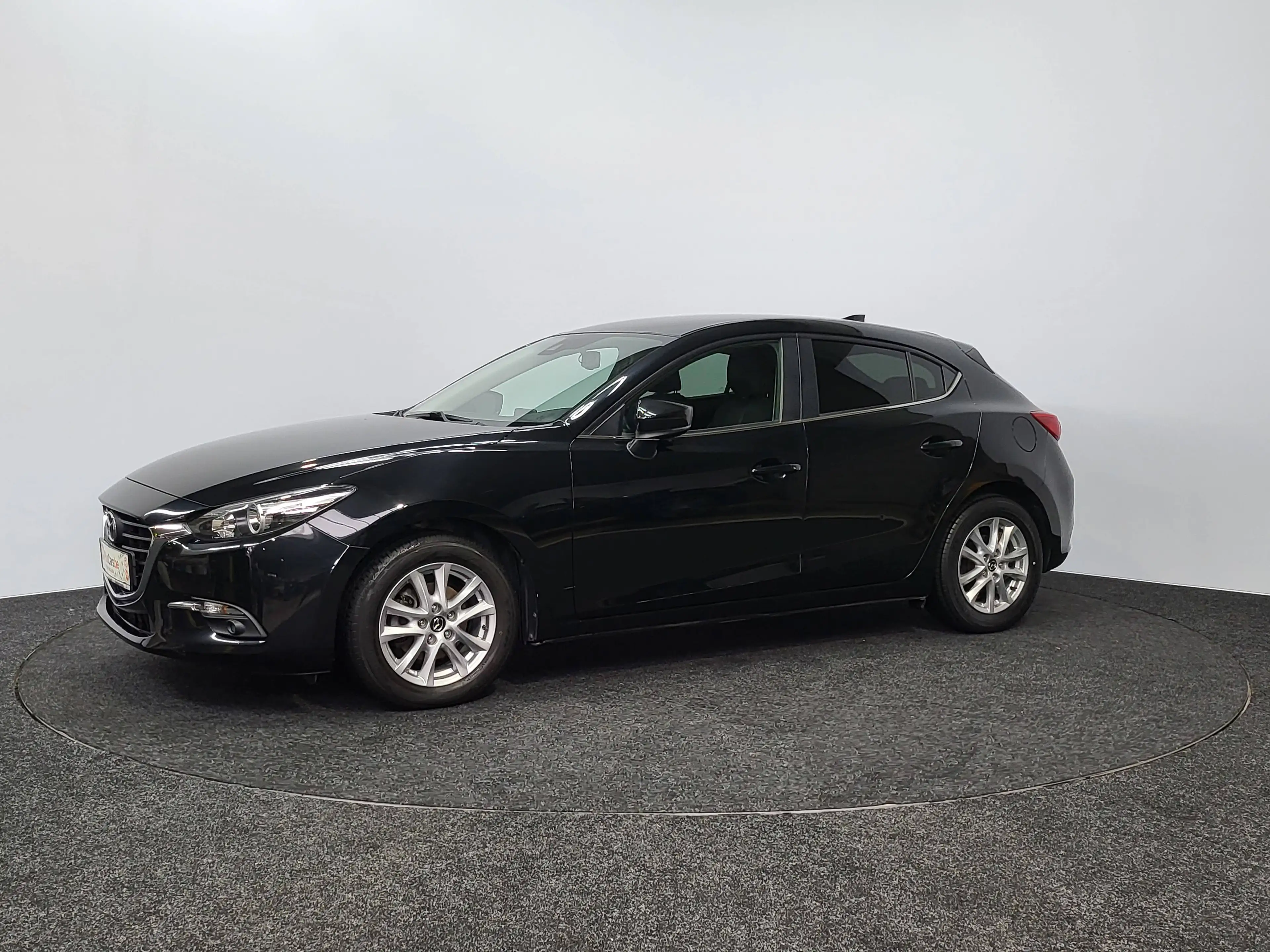 Mazda 3 1.5i | 2018 | 98.968 km | Camera | Airco | Zetelverwarming | Radio | Bluetooth | Navi | Trekhaak | TopDeal