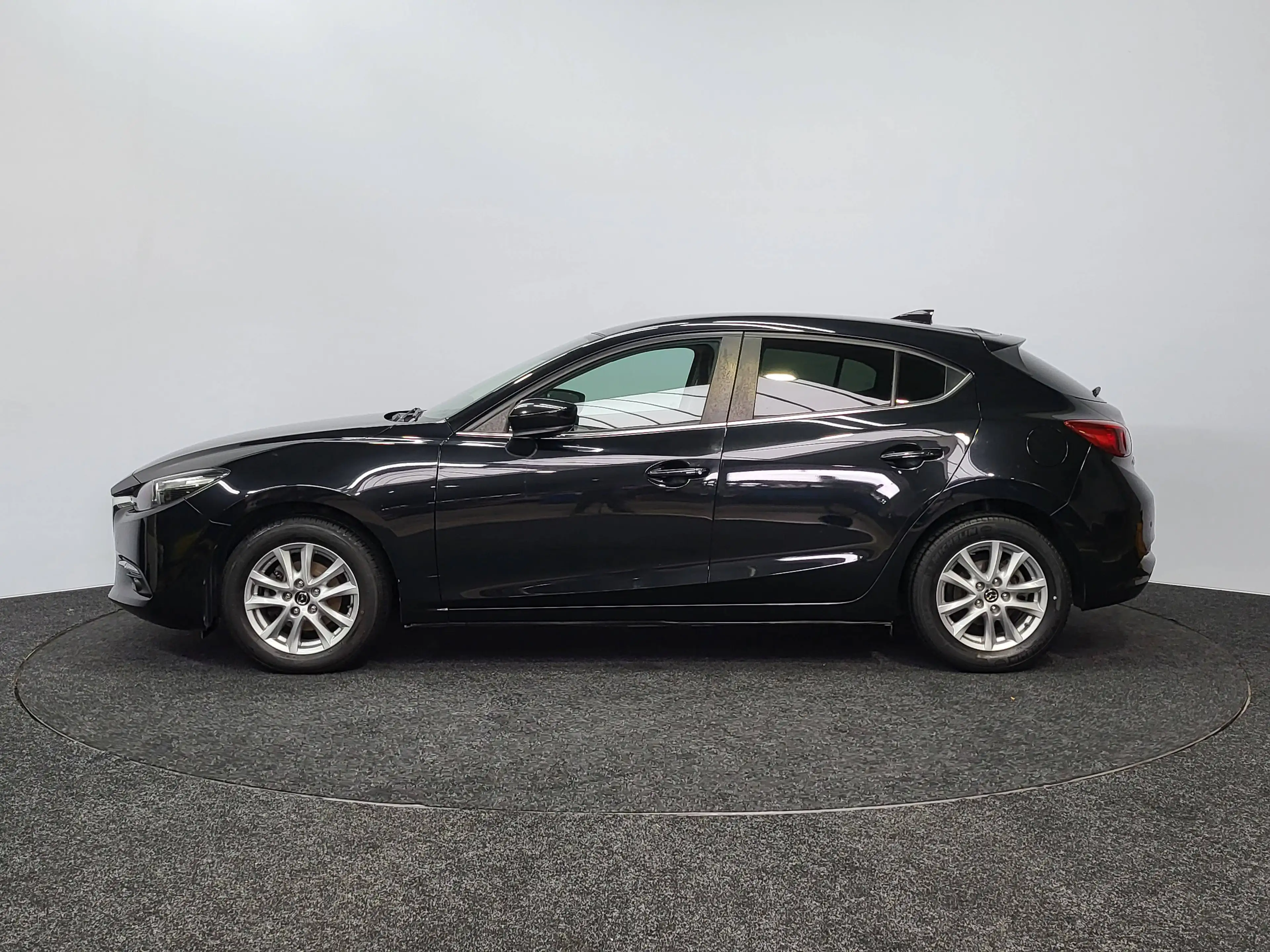 Mazda 3 1.5i | 2018 | 98.968 km | Camera | Airco | Zetelverwarming | Radio | Bluetooth | Navi | Trekhaak | TopDeal — photo 11