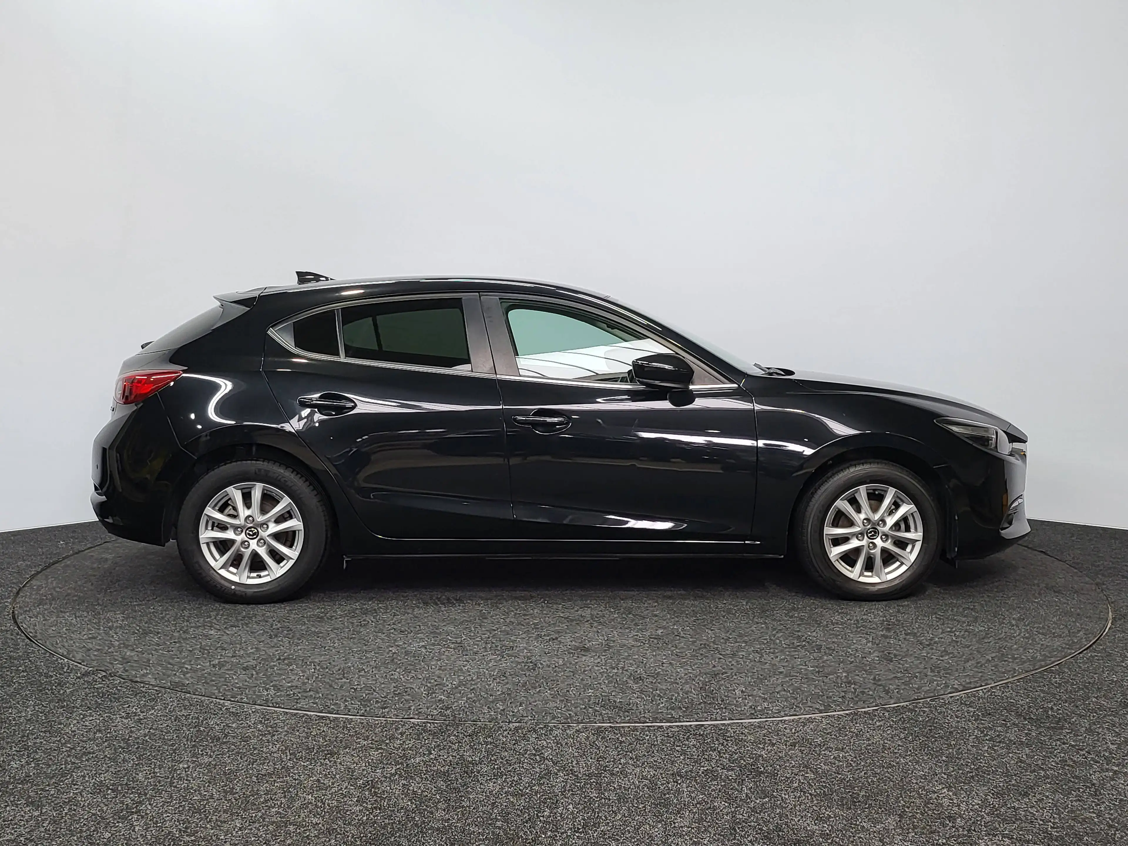 Mazda 3 1.5i | 2018 | 98.968 km | Camera | Airco | Zetelverwarming | Radio | Bluetooth | Navi | Trekhaak | TopDeal — photo 15