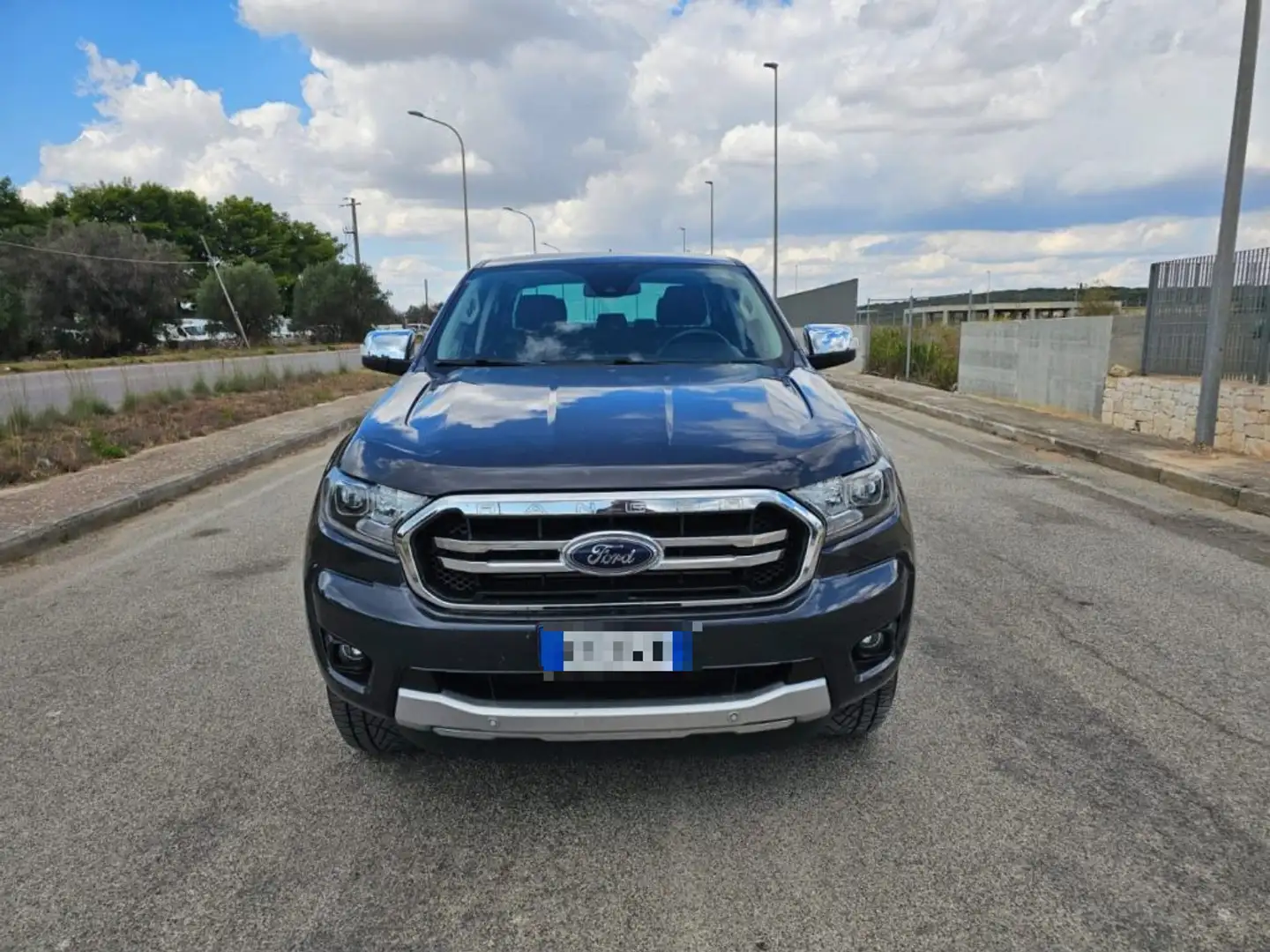Ford Ranger 2.0 ECOBLUE aut. 213 CV DC Limited 4X4 Grigio - 2
