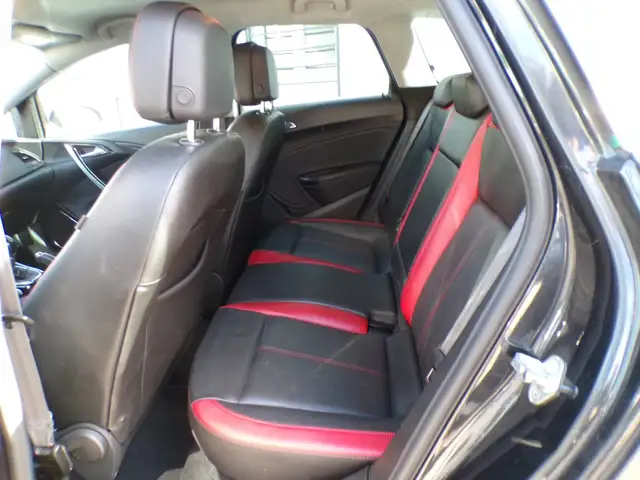 Opel Astra view 10