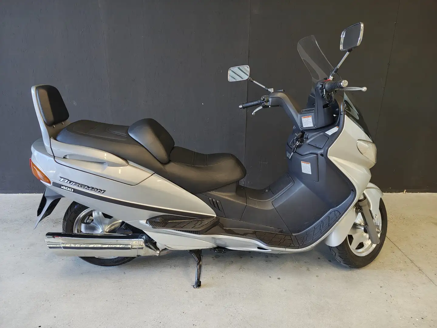 Suzuki Burgman 400 - SOLO EXPORT Argent - 1