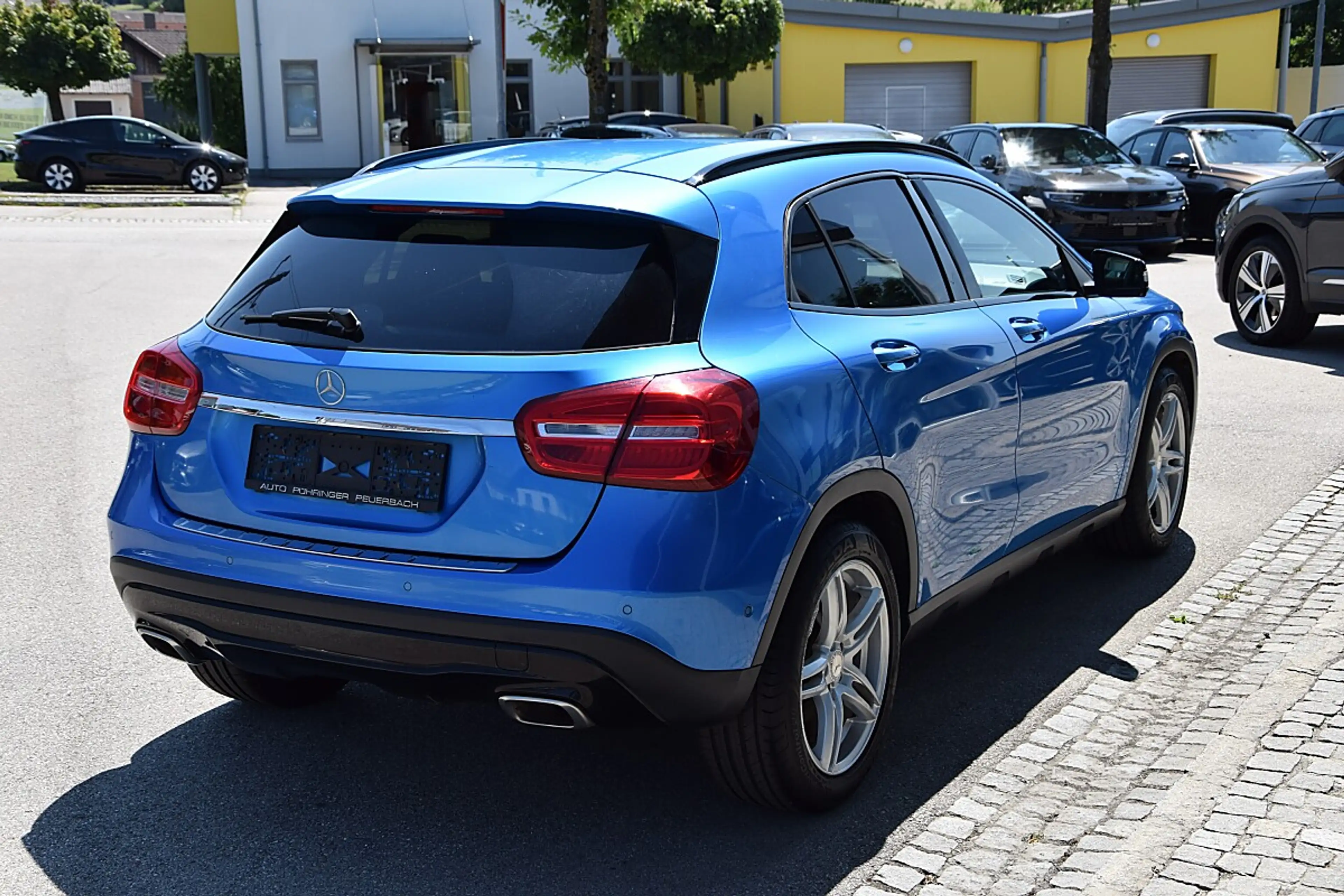 Mercedes-Benz GLA 180 CDI *Urban-Paket* — photo 3