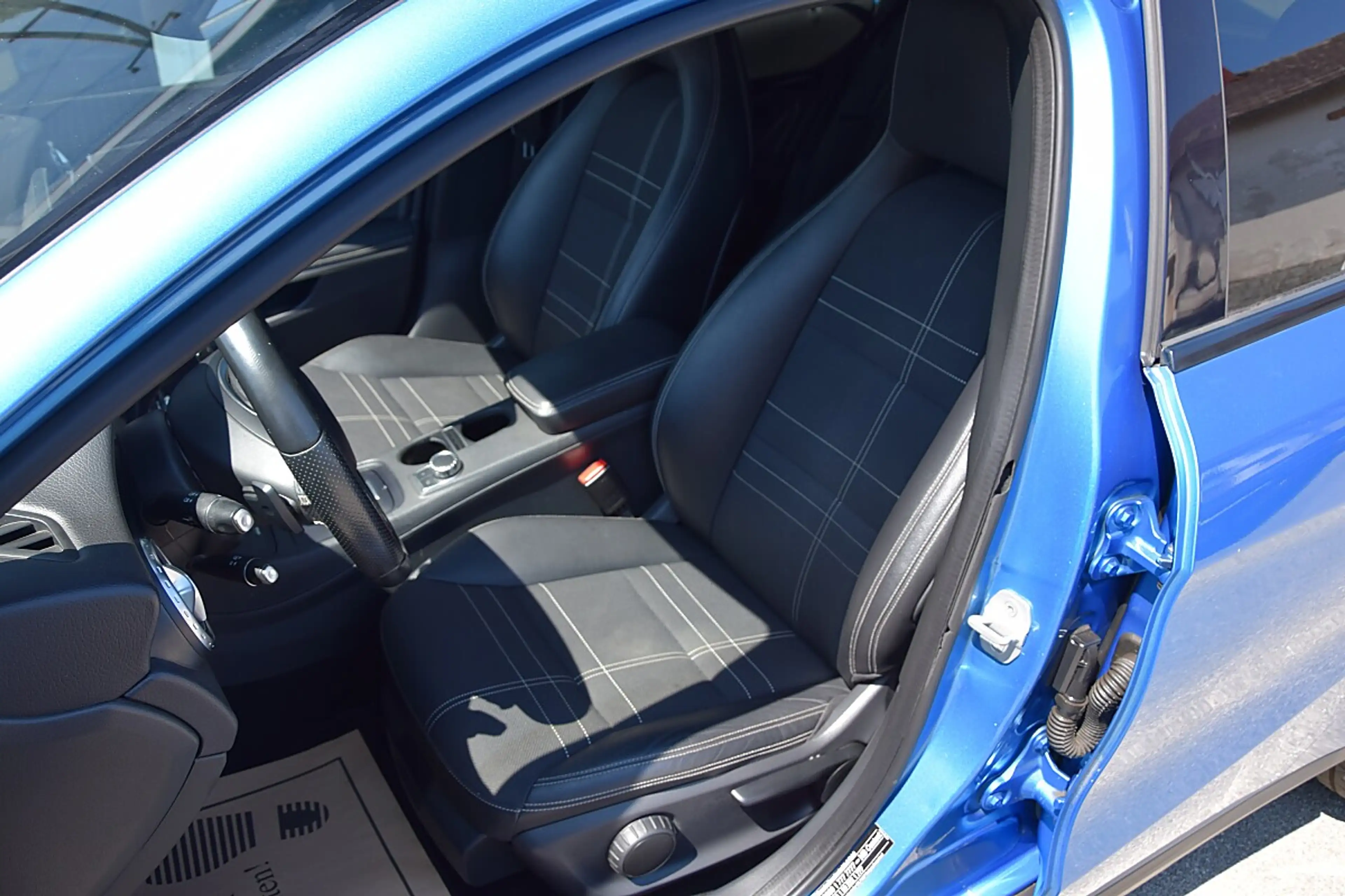 Mercedes-Benz GLA 180 CDI *Urban-Paket* — photo 6