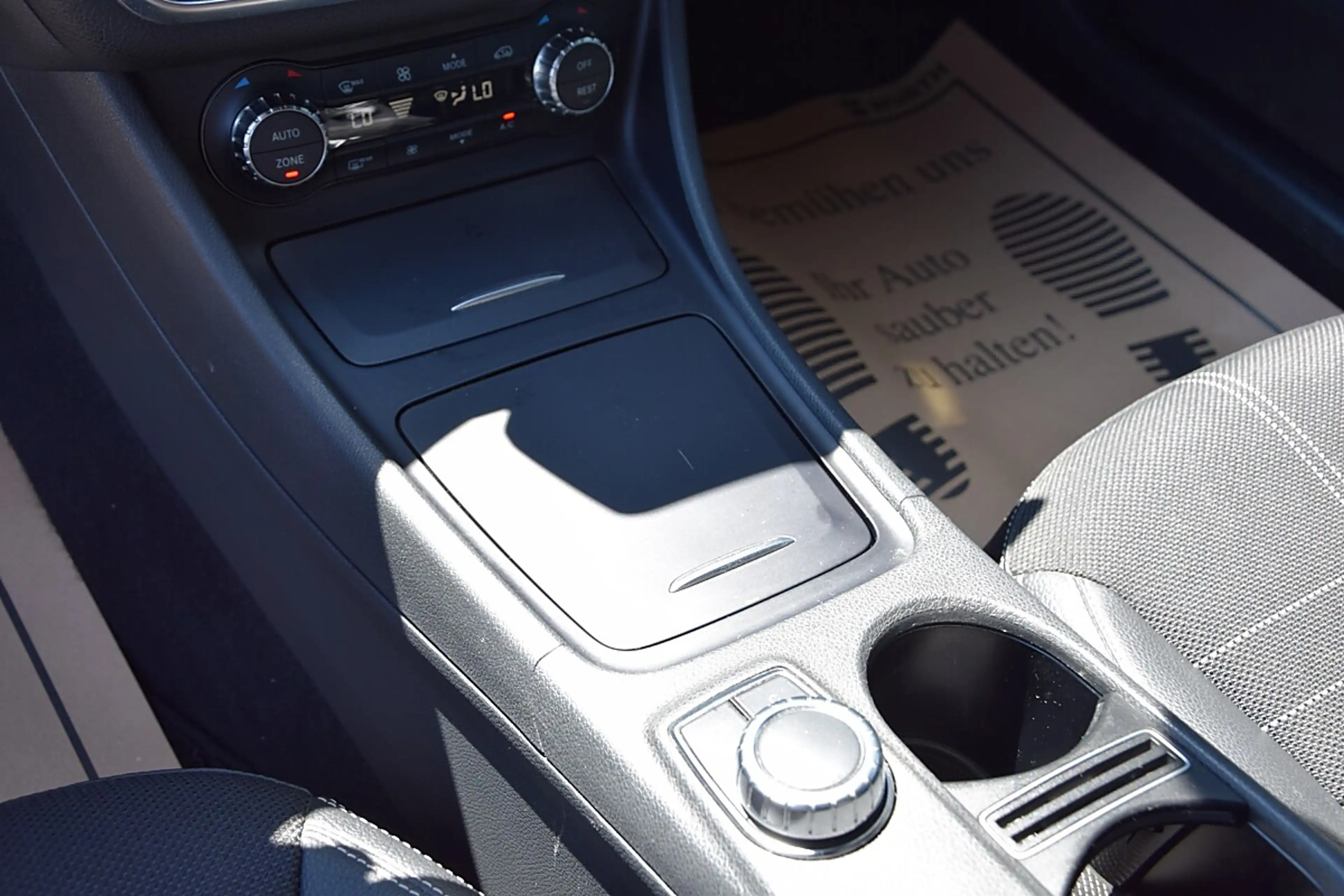 Mercedes-Benz GLA 180 CDI *Urban-Paket* — photo 10