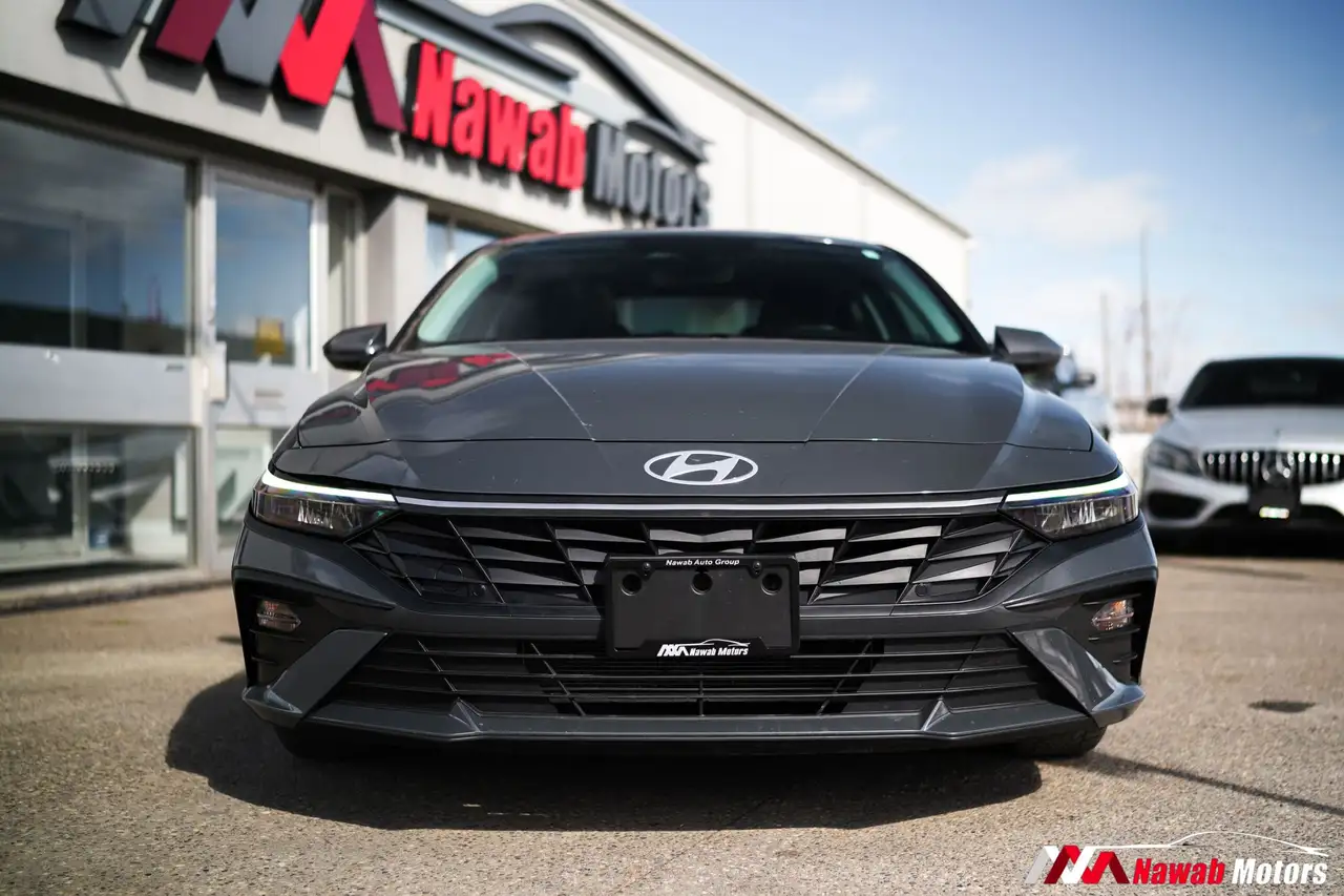 Hyundai ELANTRA снимка Hyundai ELANTRA