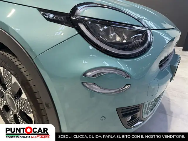 Fiat 600 view 4