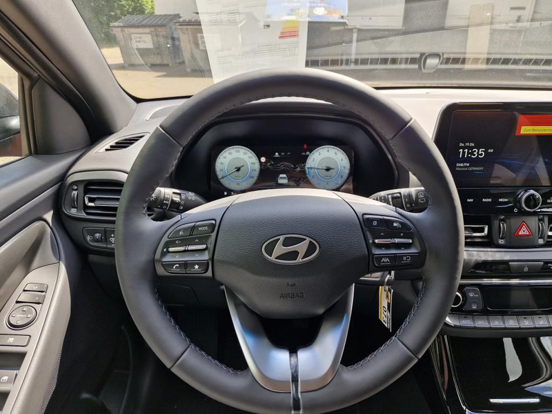 Hyundai i30 Advantage 1.0 T-GDI Navi+Kamera+SHZ+LED — photo 12