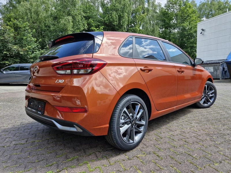Hyundai i30 Advantage 1.0 T-GDI Navi+Kamera+SHZ+LED — photo 4