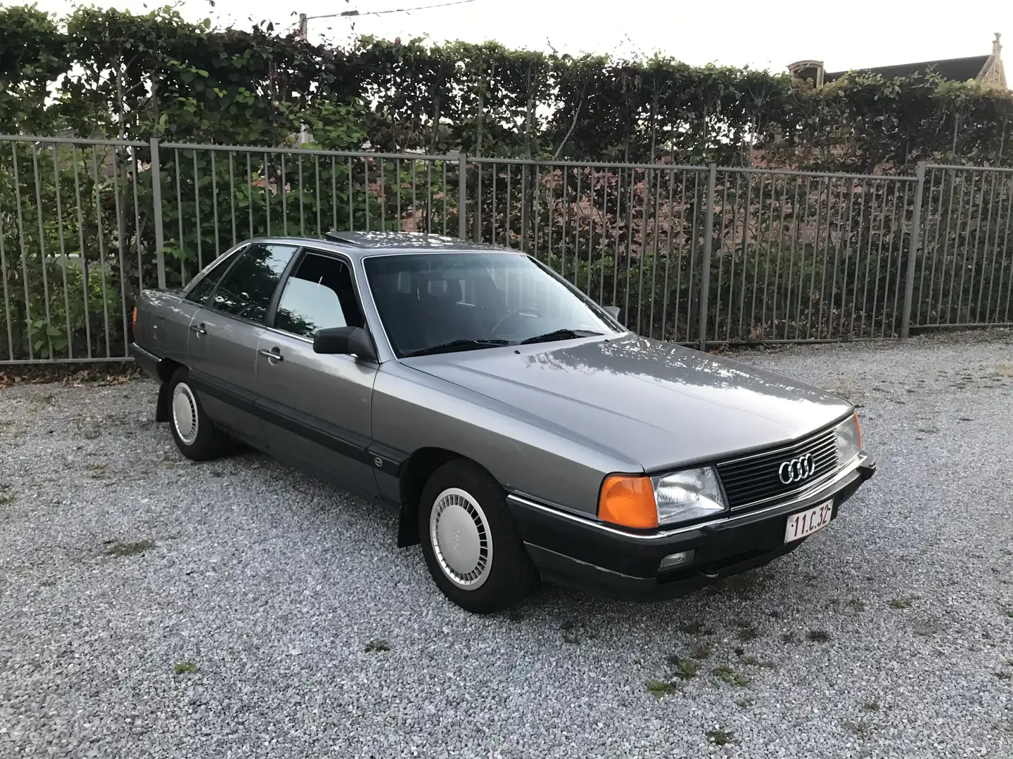 Audi 100 2.2 CD Srebrny - 1