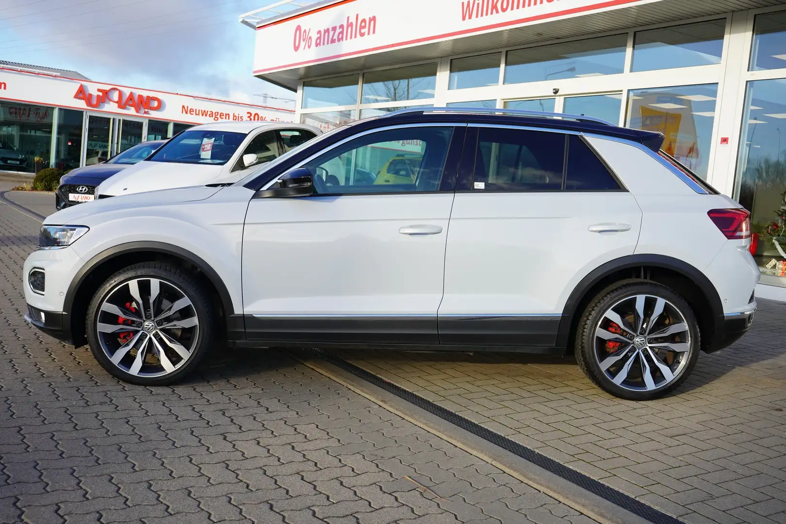 Volkswagen T-Roc 2.0 Sport 4M DSG LED Navi ACC Sitzheizung Weiß - 2