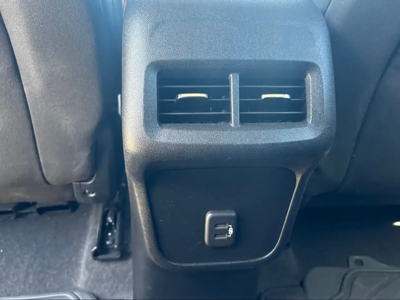 Chevrolet Equinox photo Chevrolet Equinox