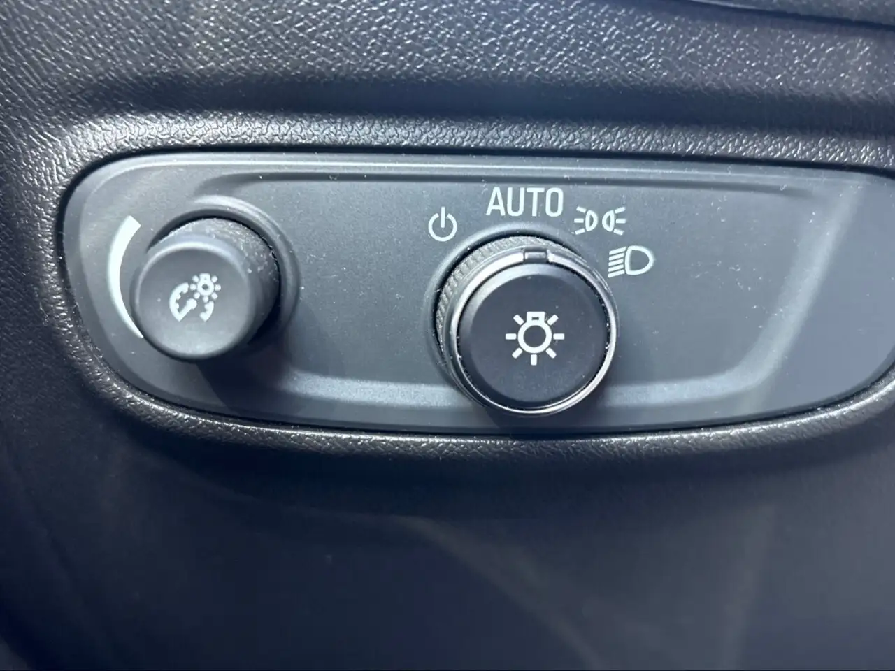 Chevrolet Equinox photo Chevrolet Equinox