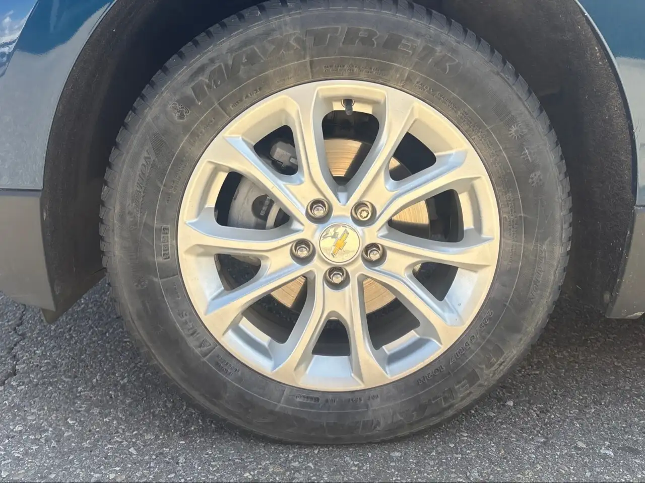 Chevrolet Equinox photo Chevrolet Equinox