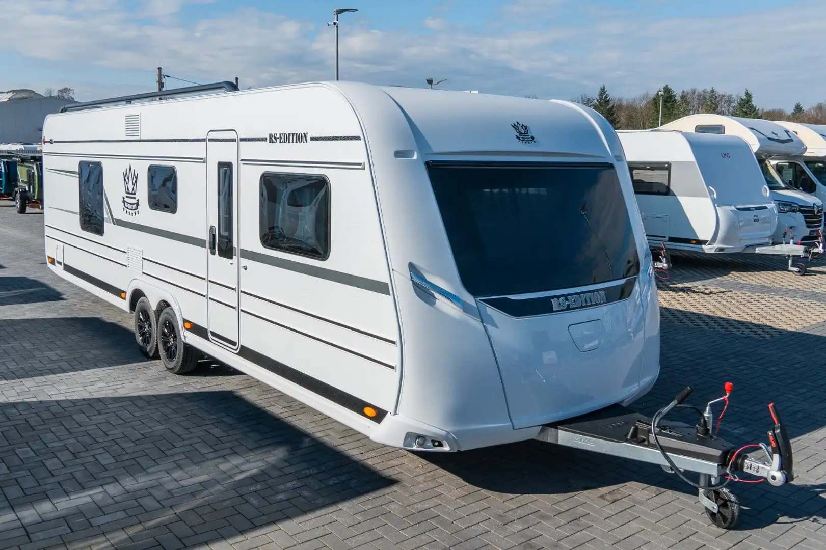 LMC Exquisit VIP 685/690 RS Edition *Truma Combi 6E* Blanco - 1