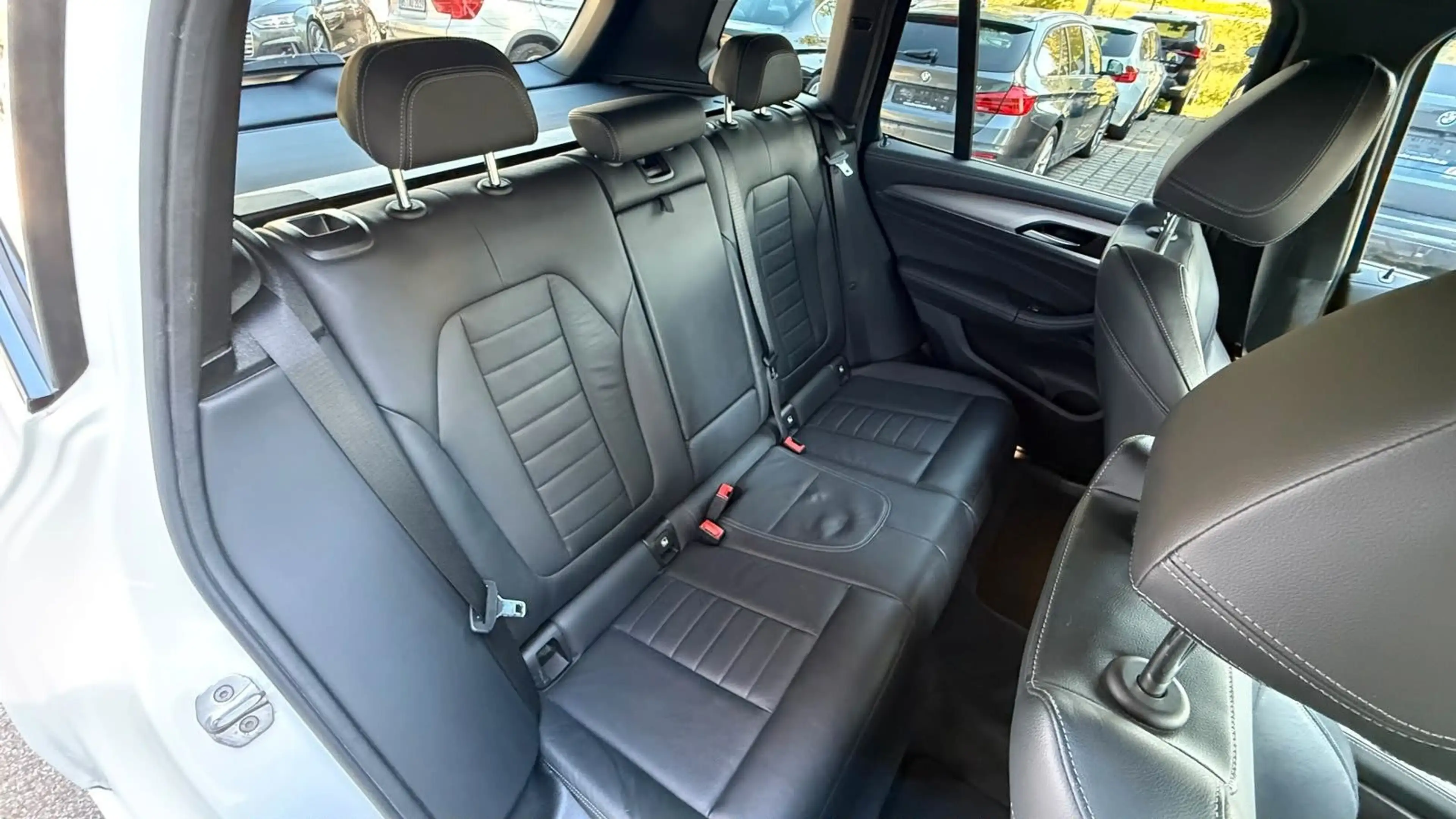 BMW X3 xD30 M Sport/Leder/Pano/Kamera/AHK/HeadUp — photo 15