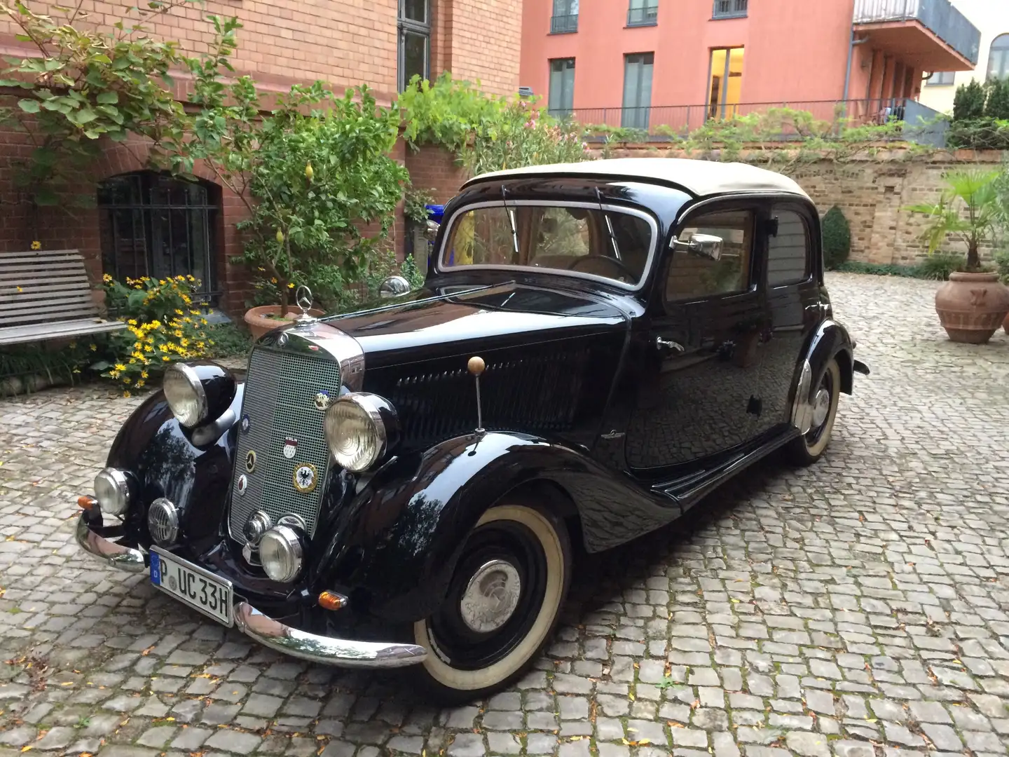 Mercedes-Benz 170 Cabrio Limousine Negru - 2