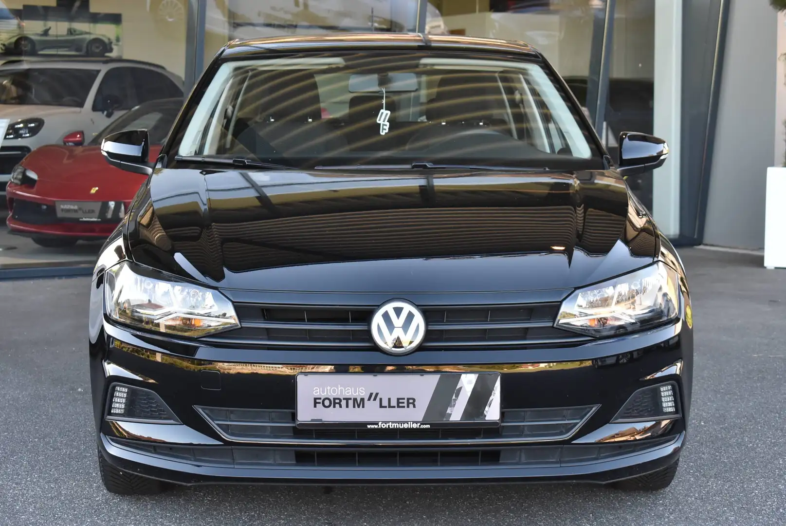 Volkswagen Polo 1,0 Trendline Schwarz - 2