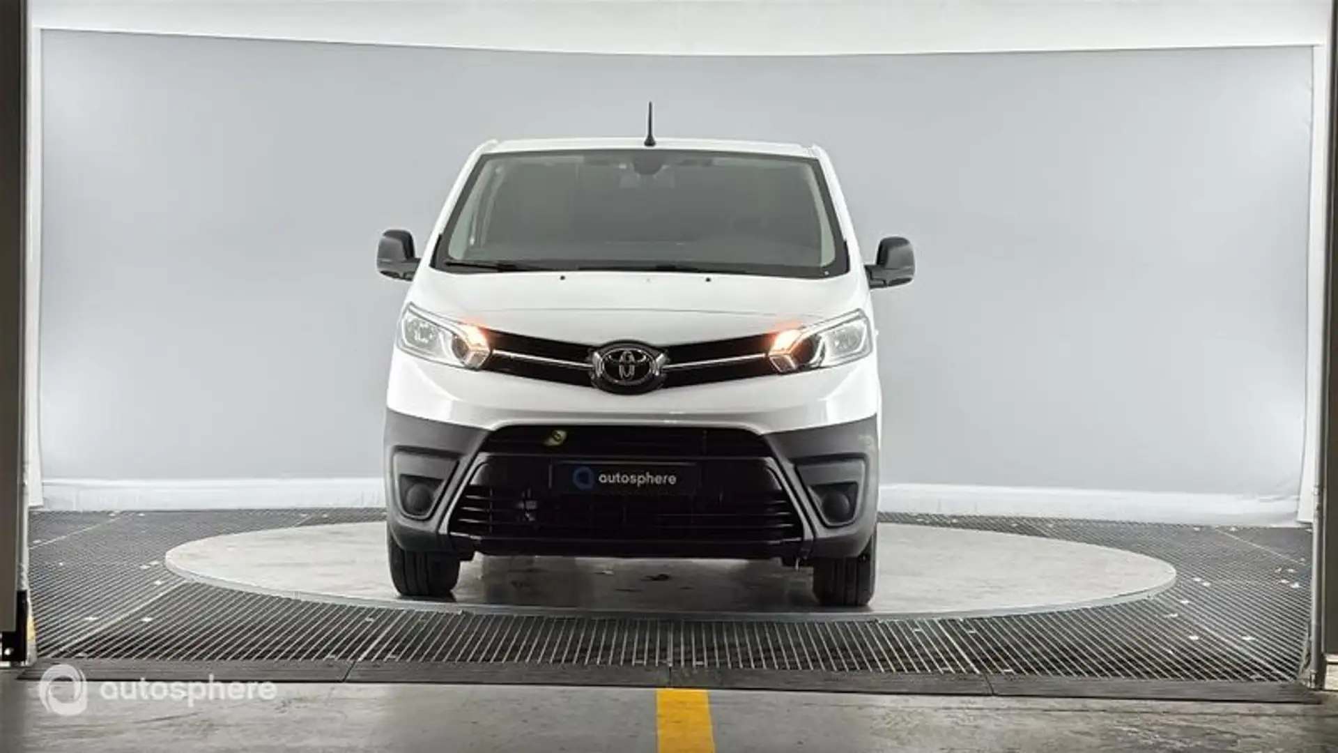 Toyota Proace Long 2.0 D-4D 140 Dynamic MC23 - 2