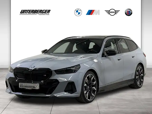 BMW i5 M60 xDrive Touring Pro B&W ACC 360° Pano HUD