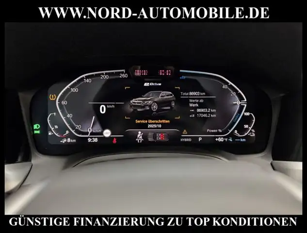 BMW 3 Series view 26