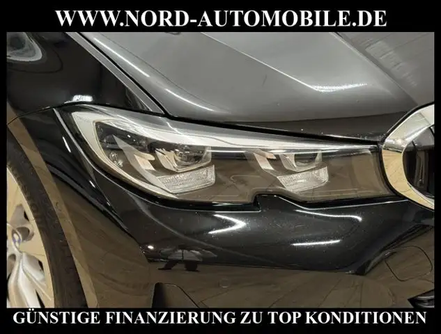 BMW 3 Series view 13