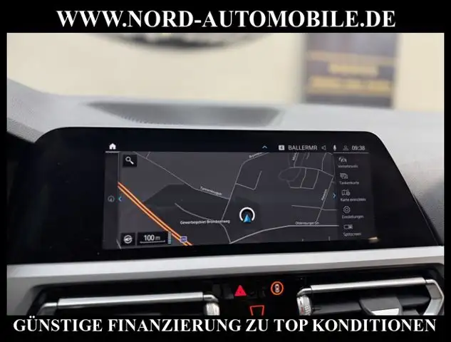 BMW 3 Series view 23
