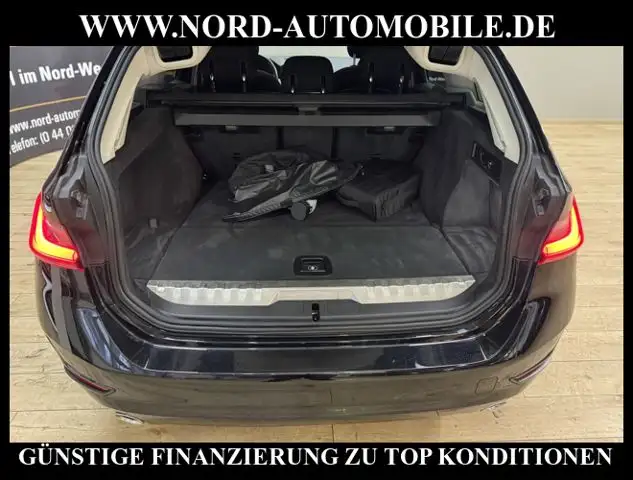 BMW 3 Series view 29
