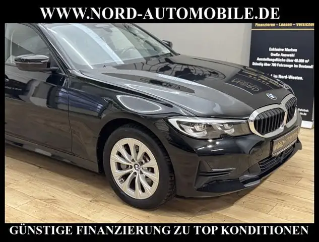 BMW 3 Series view 11