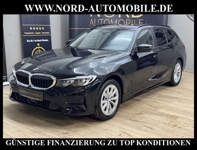 BMW 3 Series view 5
