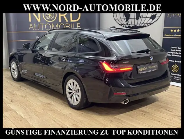 BMW 3 Series view 8
