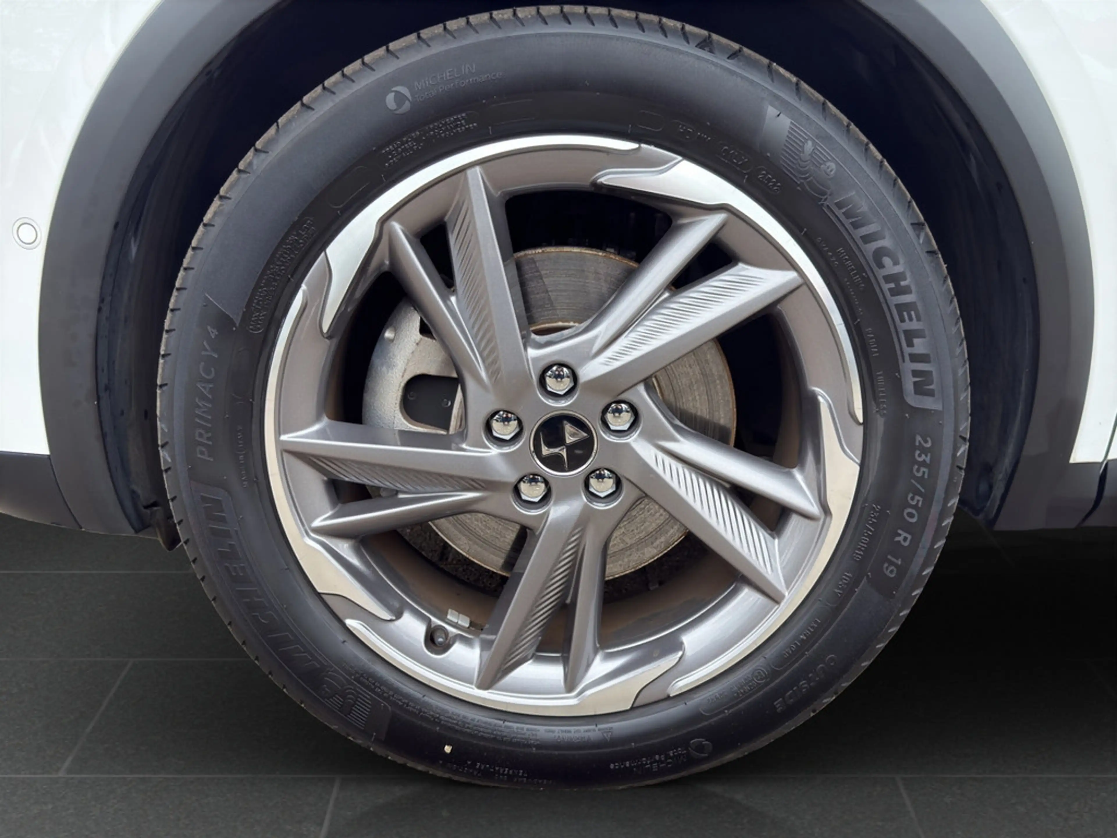 DS Automobiles DS 7 1.6 E-Tense 225 Bastille + LEDER & PANO — photo 9