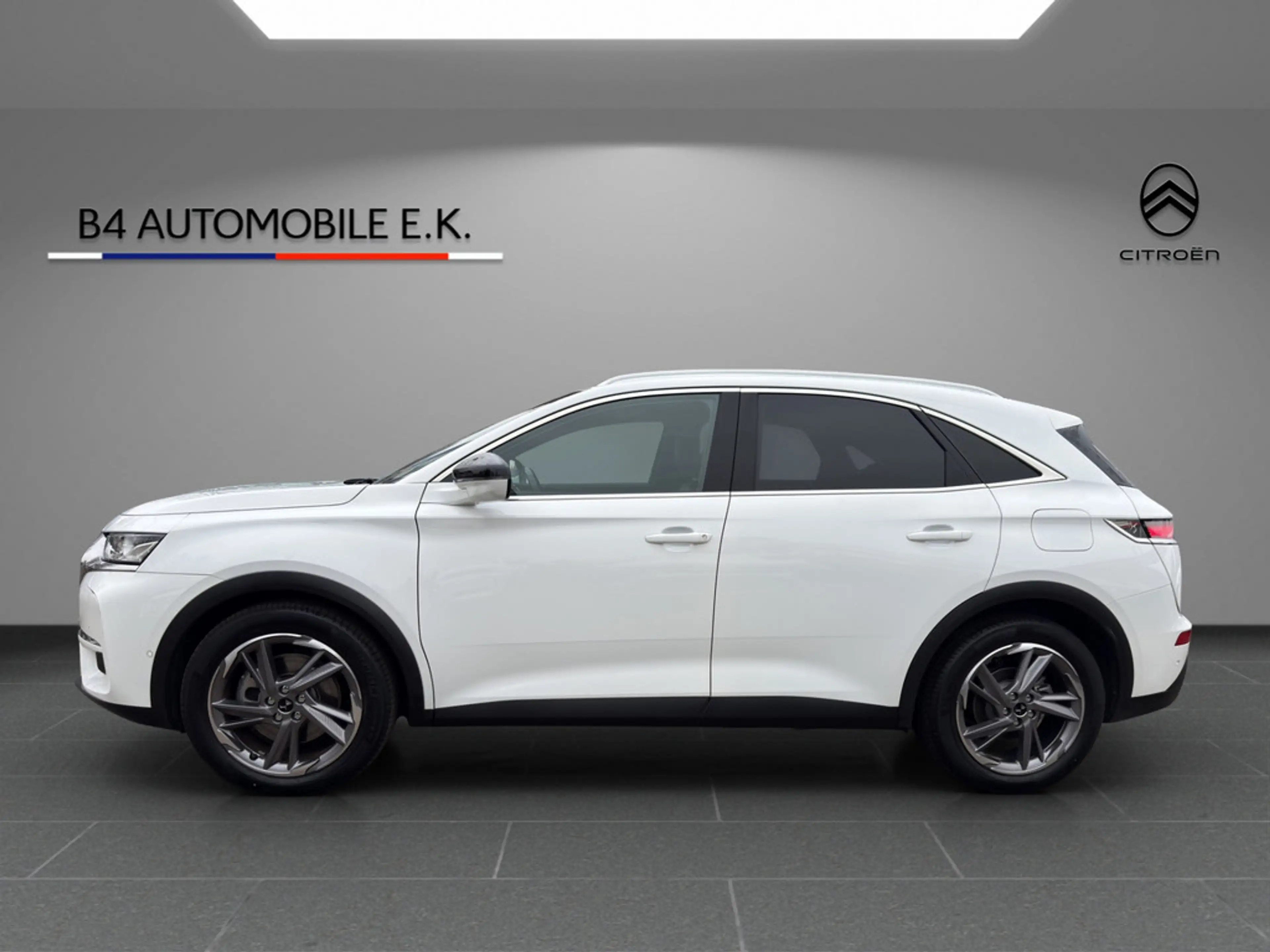 DS Automobiles DS 7 1.6 E-Tense 225 Bastille + LEDER & PANO — photo 8