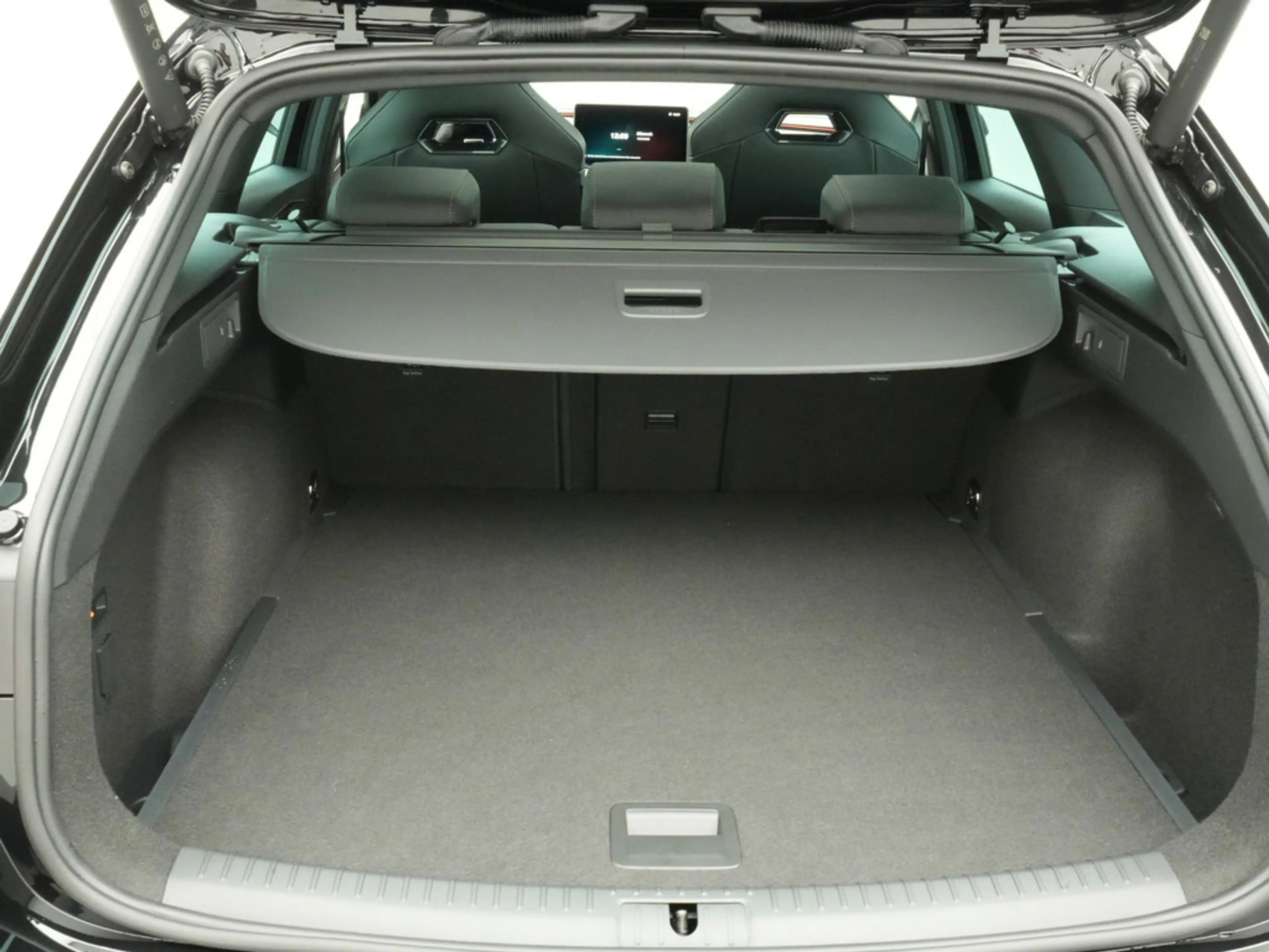 CUPRA Leon 2.0 TSI VZ 4Drive MATRIX PANO AHK DCC — photo 7