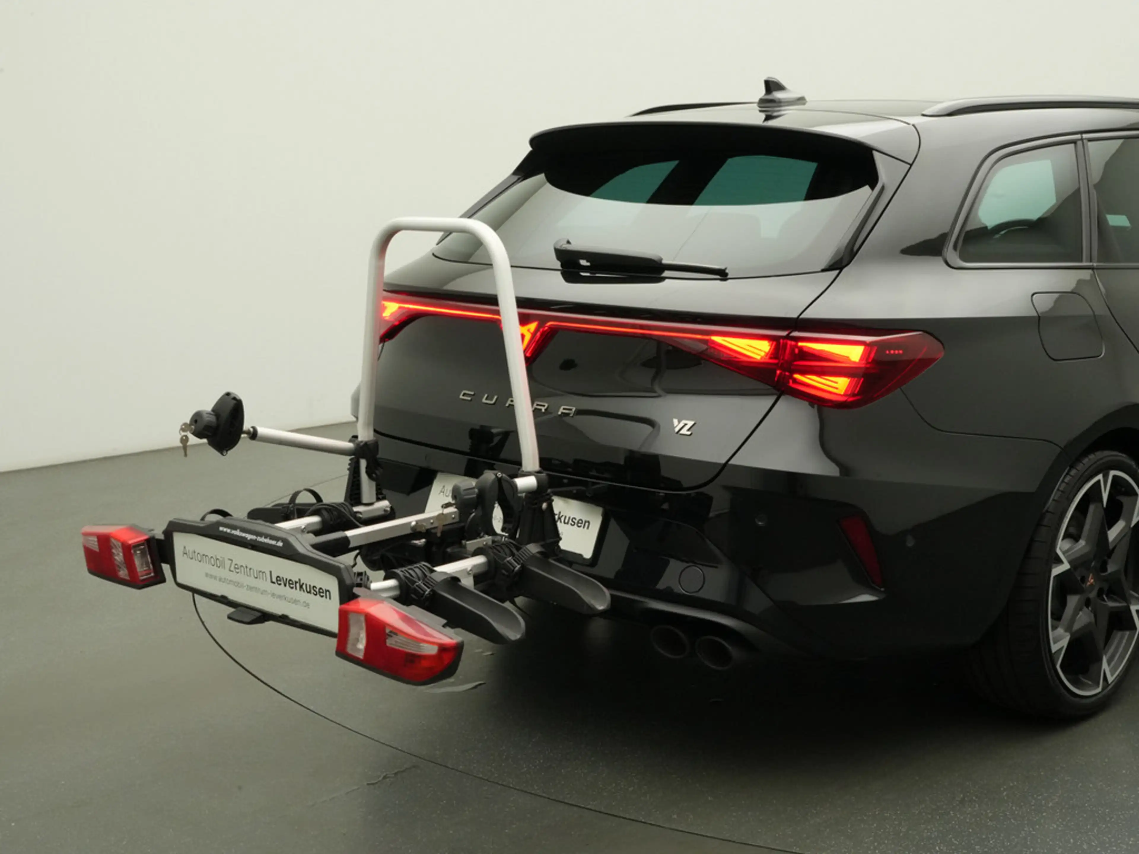 CUPRA Leon 2.0 TSI VZ 4Drive MATRIX PANO AHK DCC — photo 5