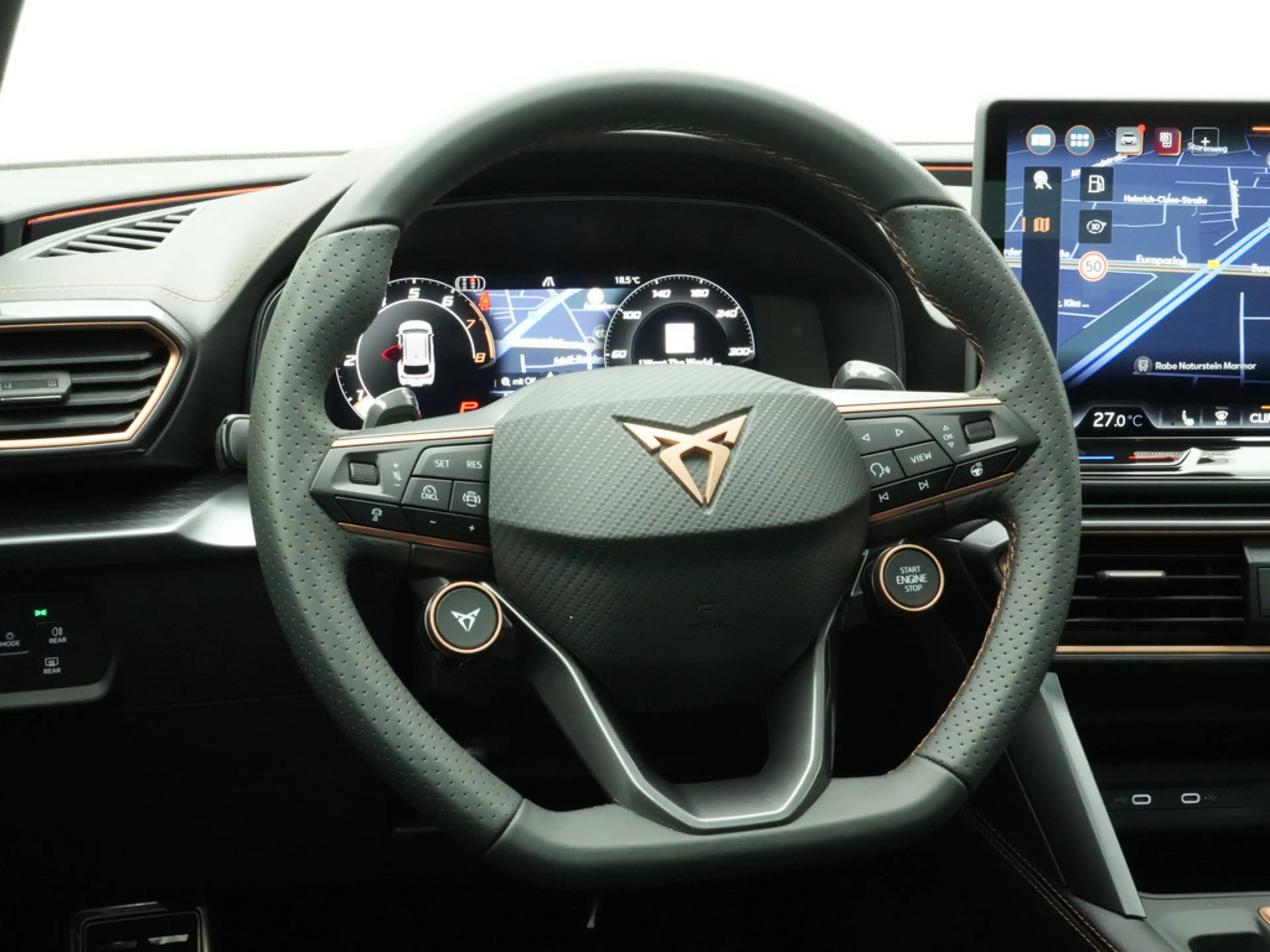 CUPRA Leon 2.0 TSI VZ 4Drive MATRIX PANO AHK DCC — photo 13