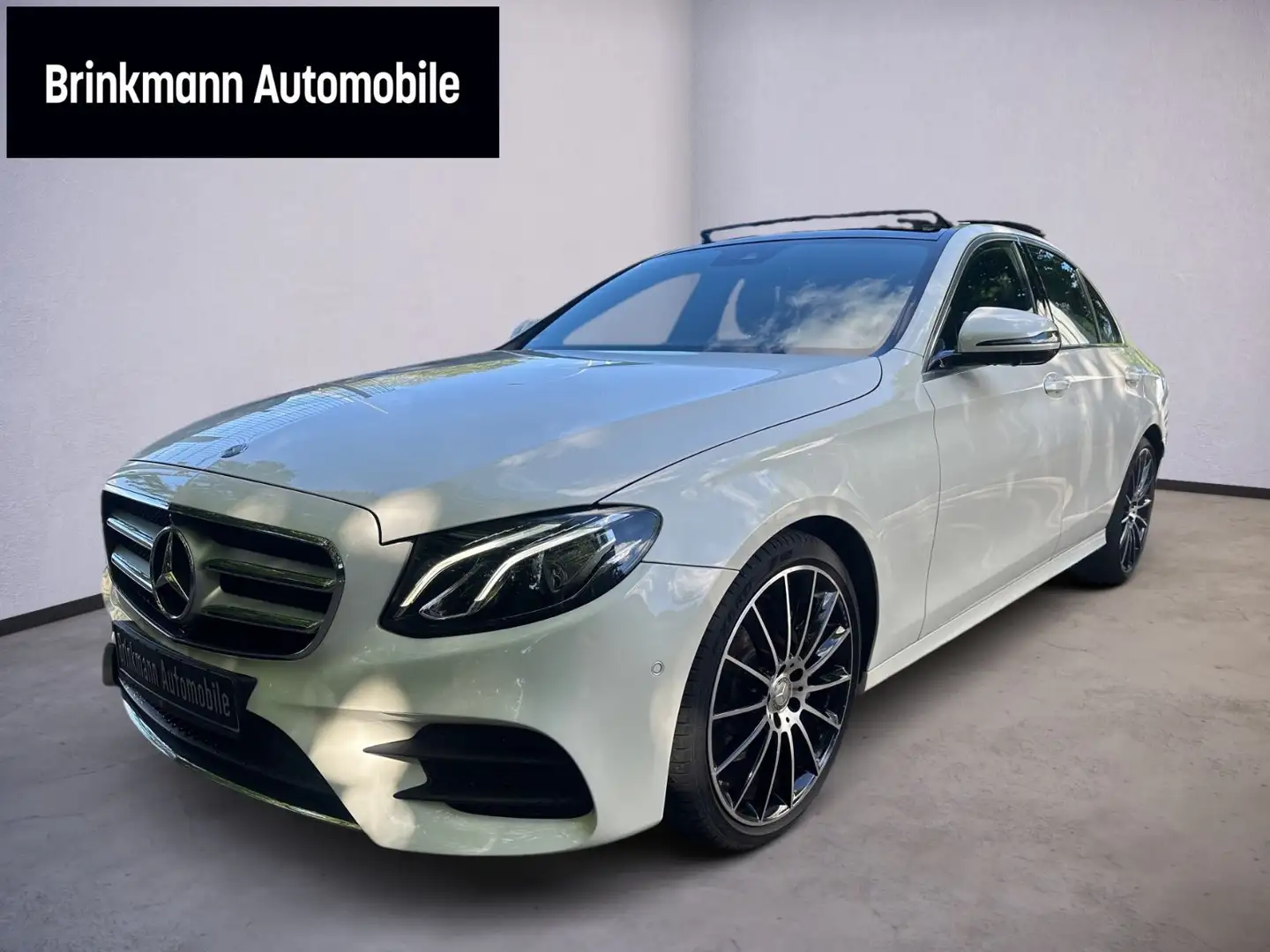 Mercedes-Benz E 220 d AMG Line 9G 360°Kamera Widescreen Panoram Blanco - 1