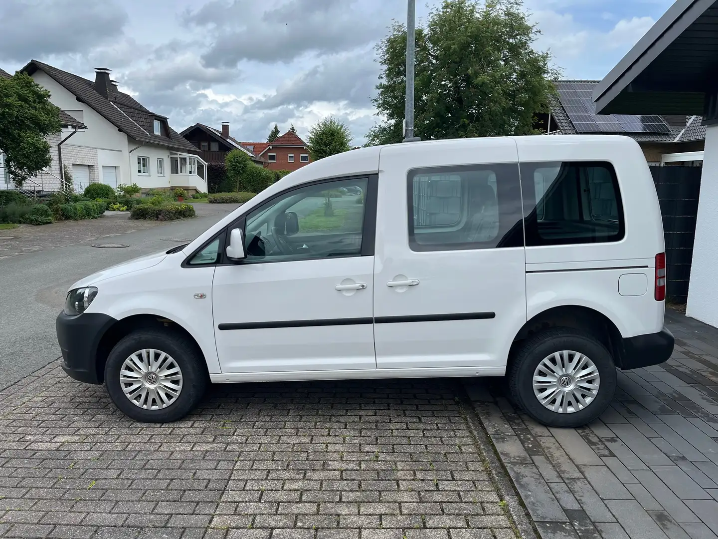 Volkswagen Caddy Team 4motion Seikel 5Stizer Scheckheft 1.Hand MwSt Weiß - 2