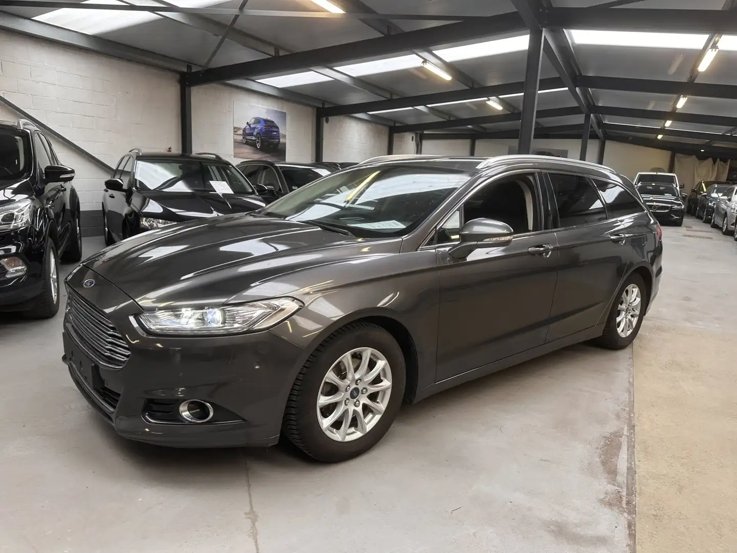 Ford Mondeo Clipper 1.5 TDCi ECOnetic Titanium Grijs - 1