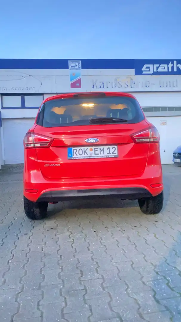 Ford B-Max 1.5 TDCi Ambiente Rot - 2