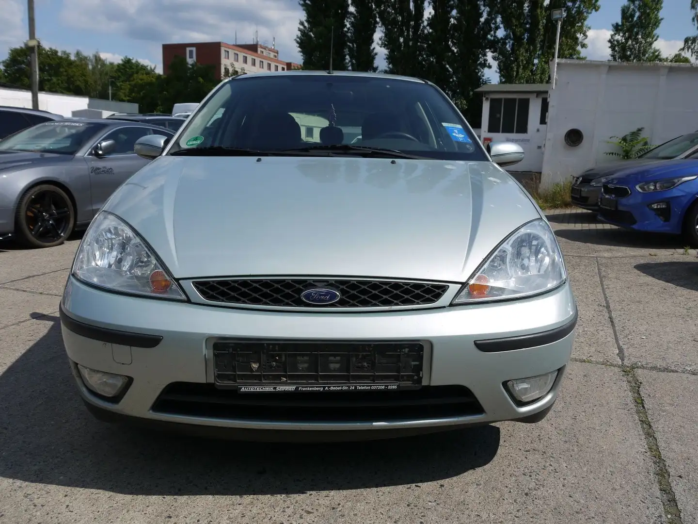 Ford Focus 1,6 Ghia Vert - 2