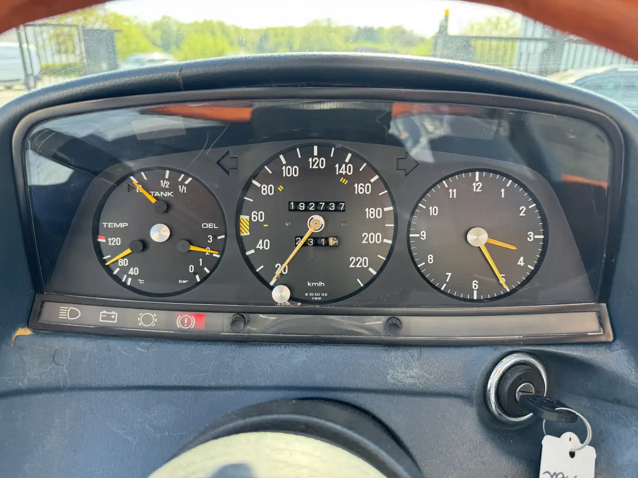 Mercedes-Benz CE 280 AUTO / OLDTIMER / TOIT OUVRANT / EXCELLENT ETAT, foto 5