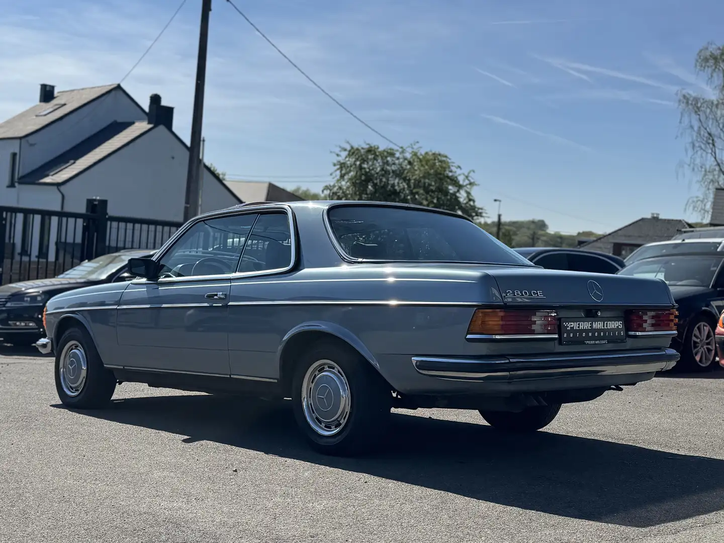 Mercedes-Benz CE 280 AUTO / OLDTIMER / TOIT OUVRANT / EXCELLENT ETAT Blau - 2