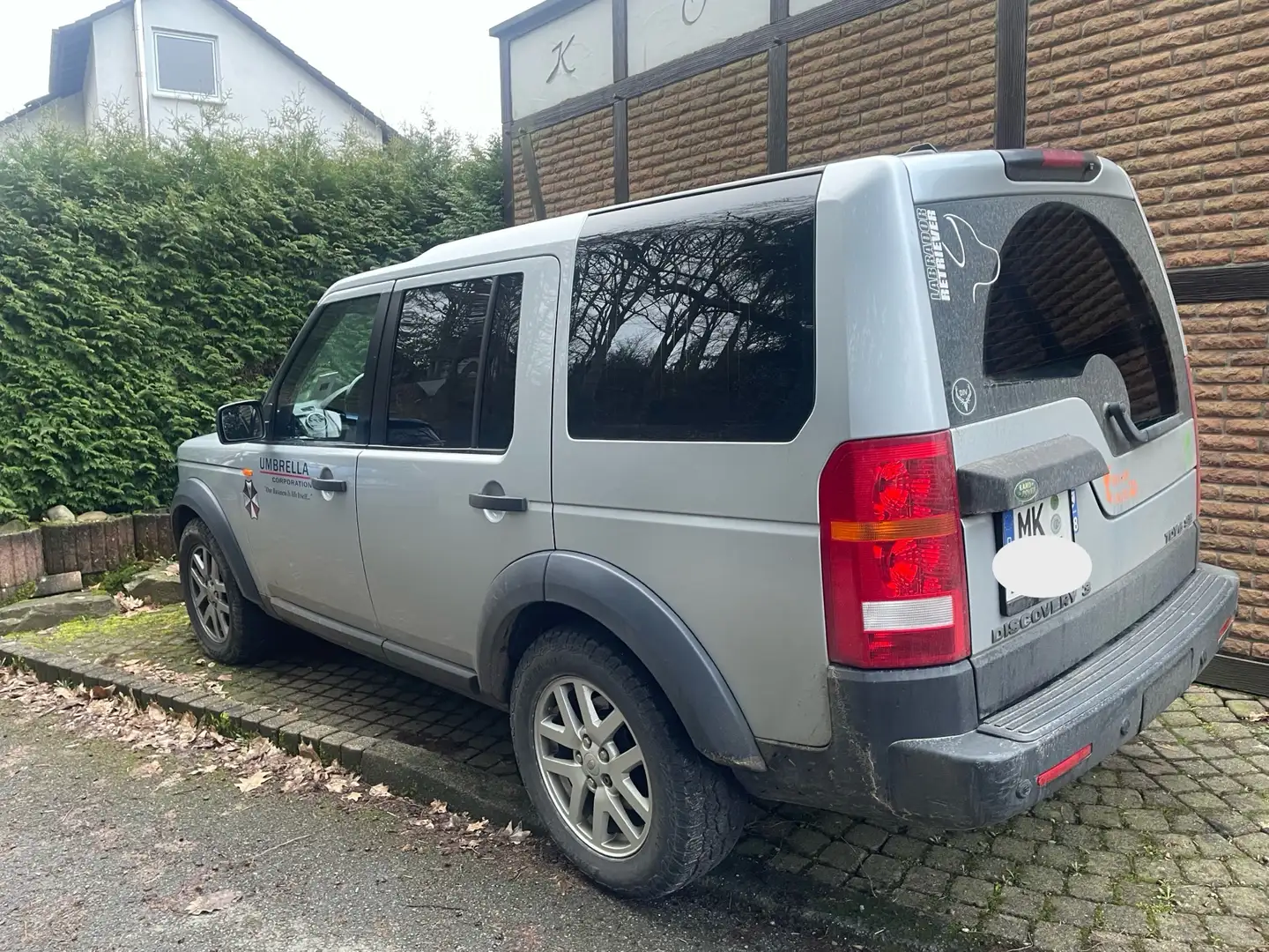 Land Rover Discovery TD V6 Aut. SE Silber - 2