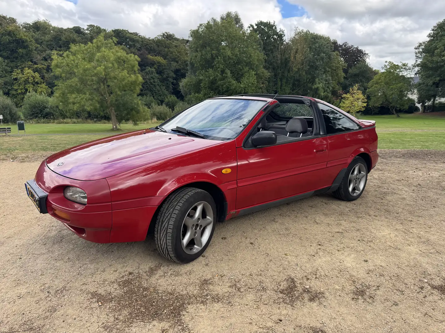 Nissan 100 NX SR - 1