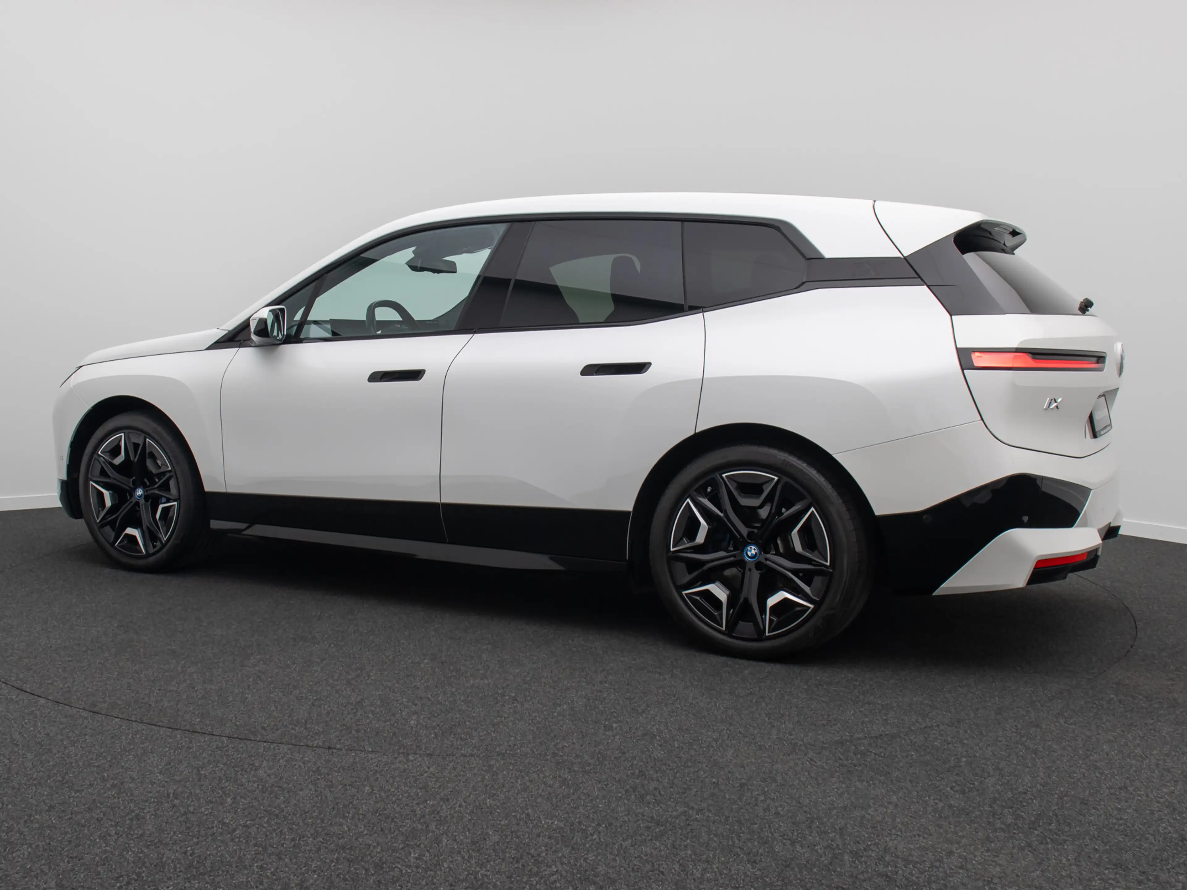 BMW iX Sport 360°SkyLounge DAB Laser H K 22Zoll — photo 10