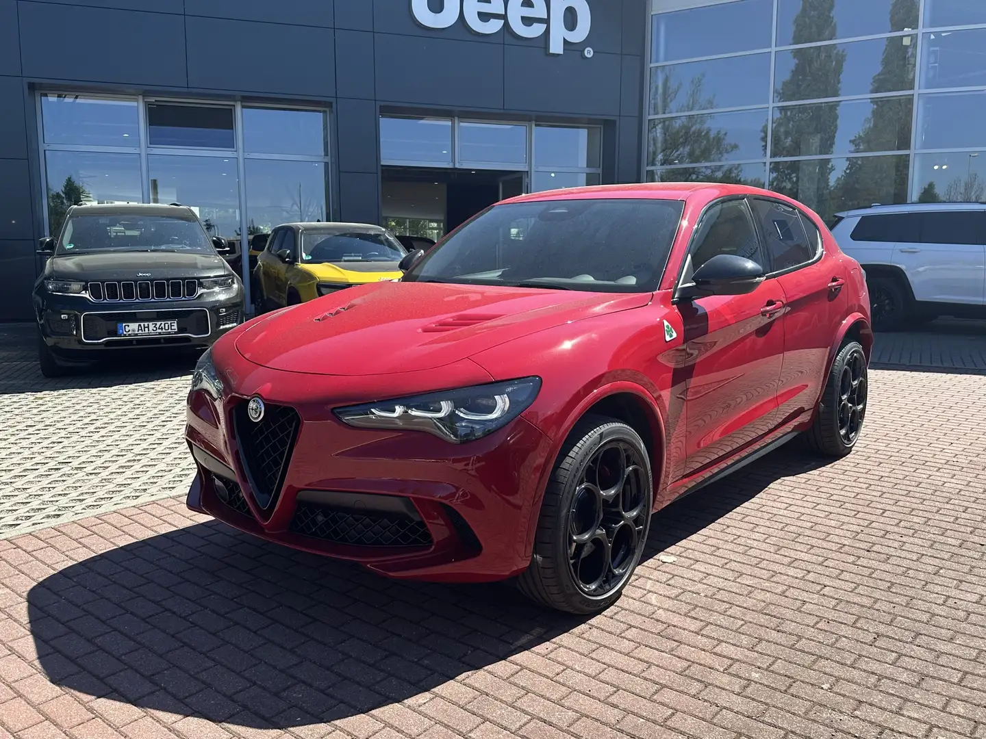 Alfa Romeo Stelvio Quadrifoglio Q4 Rot - 1