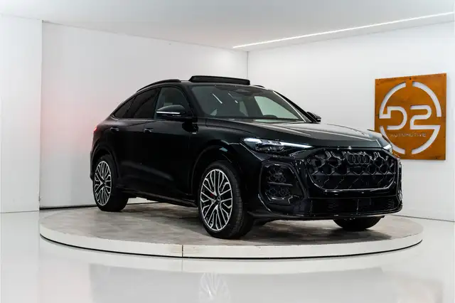 Audi Q5 view 7