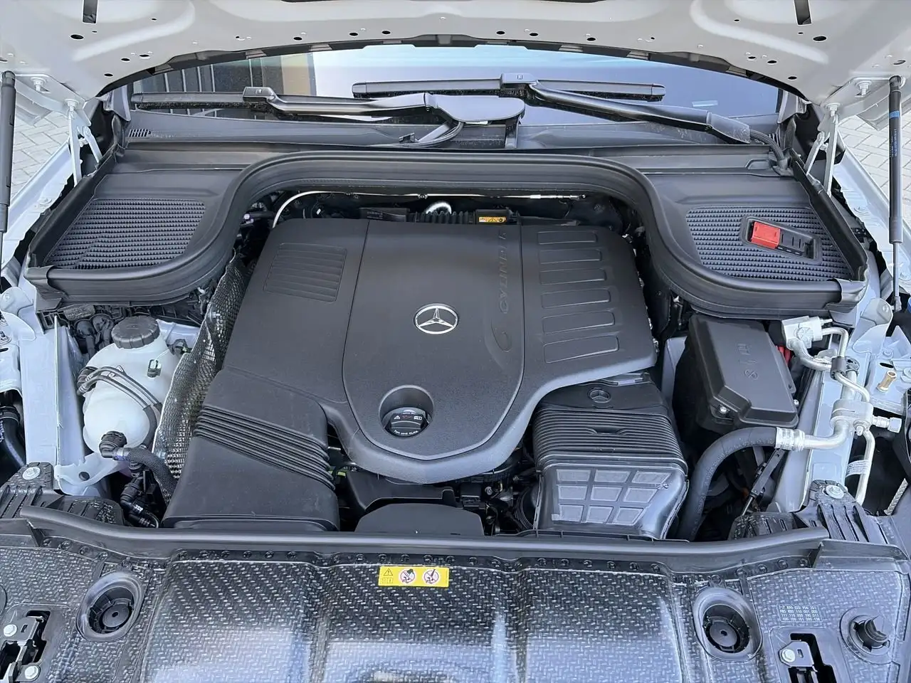 Mercedes-Benz GLE снимка Mercedes-Benz GLE